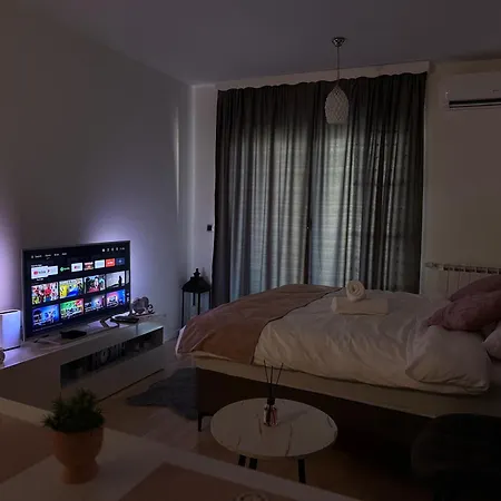 Stan Na Dan - Bulevar - Nea Apartamento *