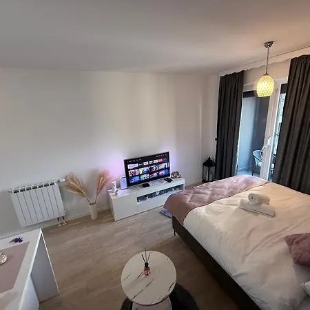Stan Na Dan - Bulevar - Nea Apartment *